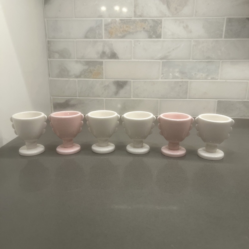 6-Target Bullseye Light Pink, White Ceramic Egg Cups With Scalloped Handles